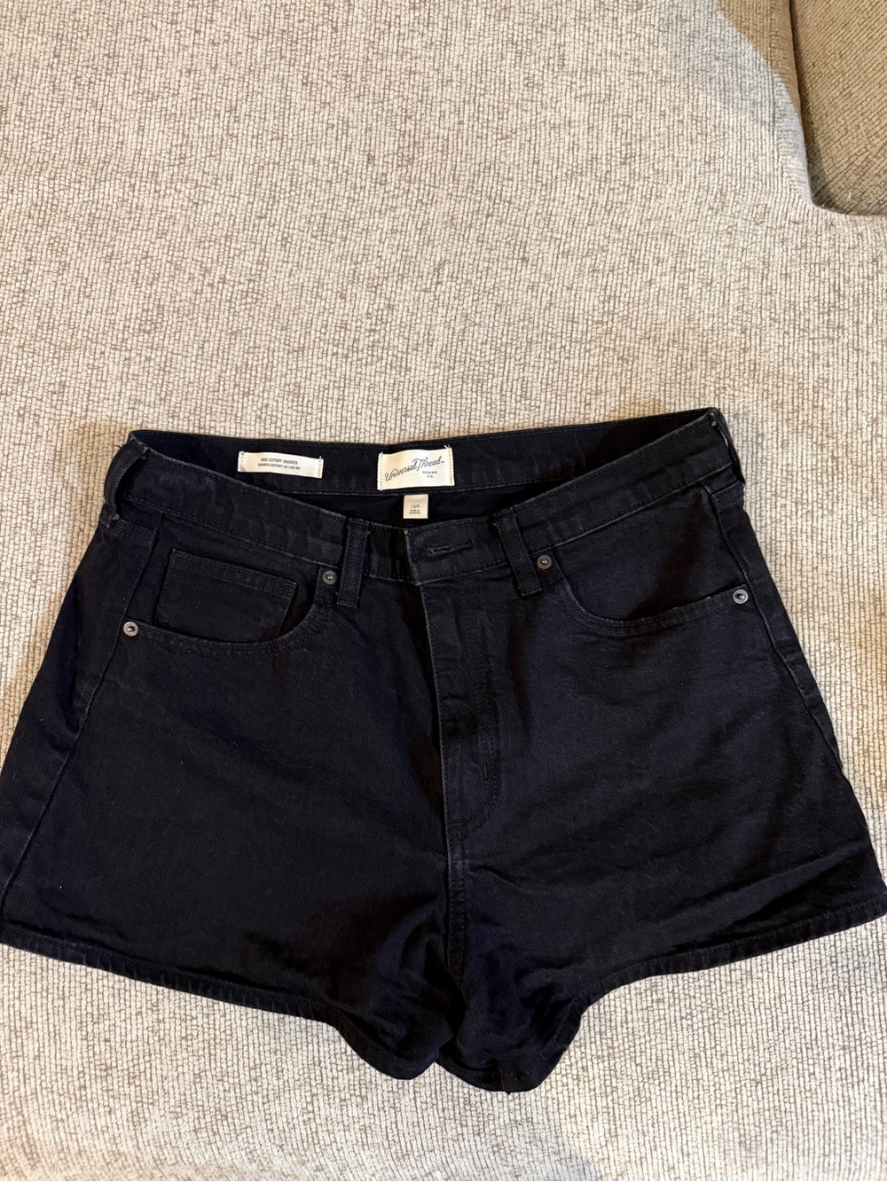 Universal Thread Black Shorte